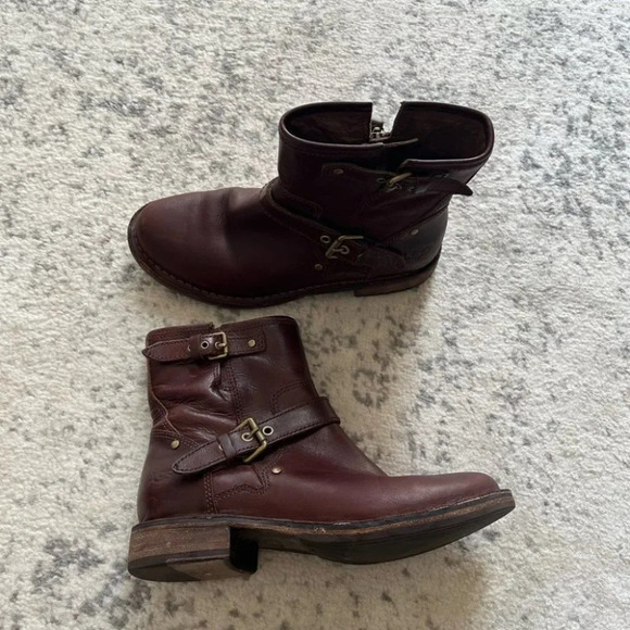 UGG FABRIZIA BROWN LEATHER MOTO HARNESS BUCKLE BOOTS 5.5 - Picture 1 of 11